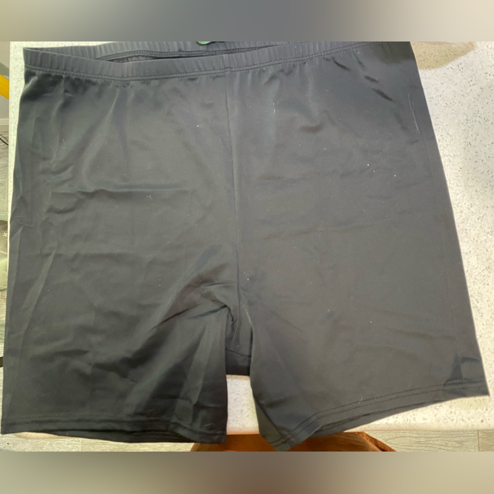 Swim shorts size 16 (66)(C24)